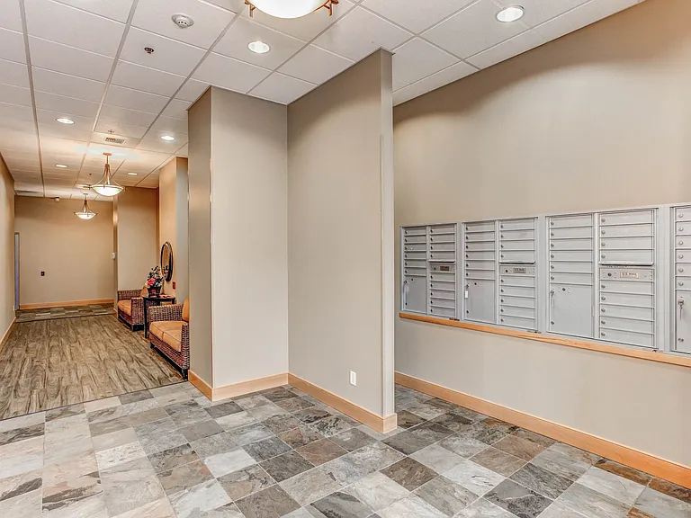 Mckenze Square Apartments — Photo 16