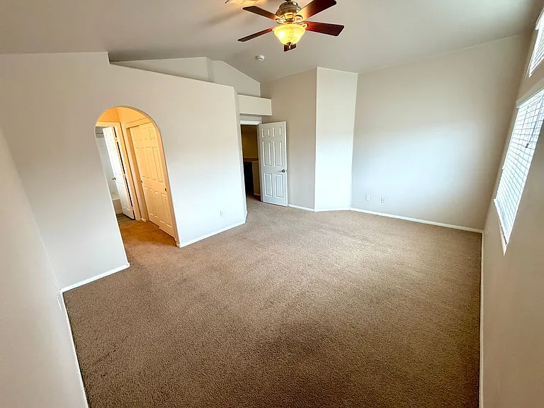 8346 Fame Ave — Photo 24