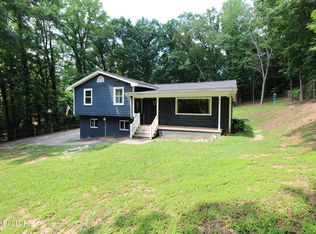 1617 N Campbell Station Rd, Knoxville, TN 37932