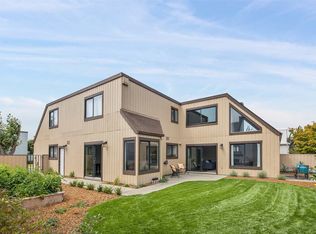 7 Parish Ct, Alameda, CA 94502