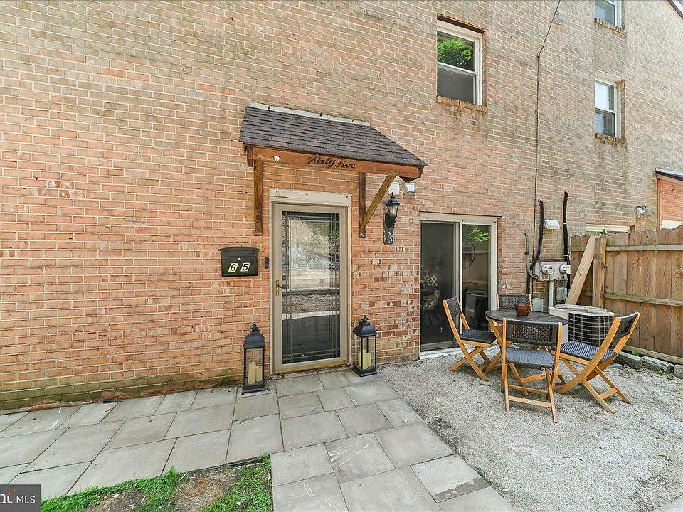 1st image of 65 Park Valley Ln #65