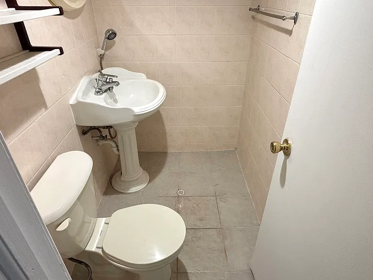 21 Teibrook Ave — Photo 16