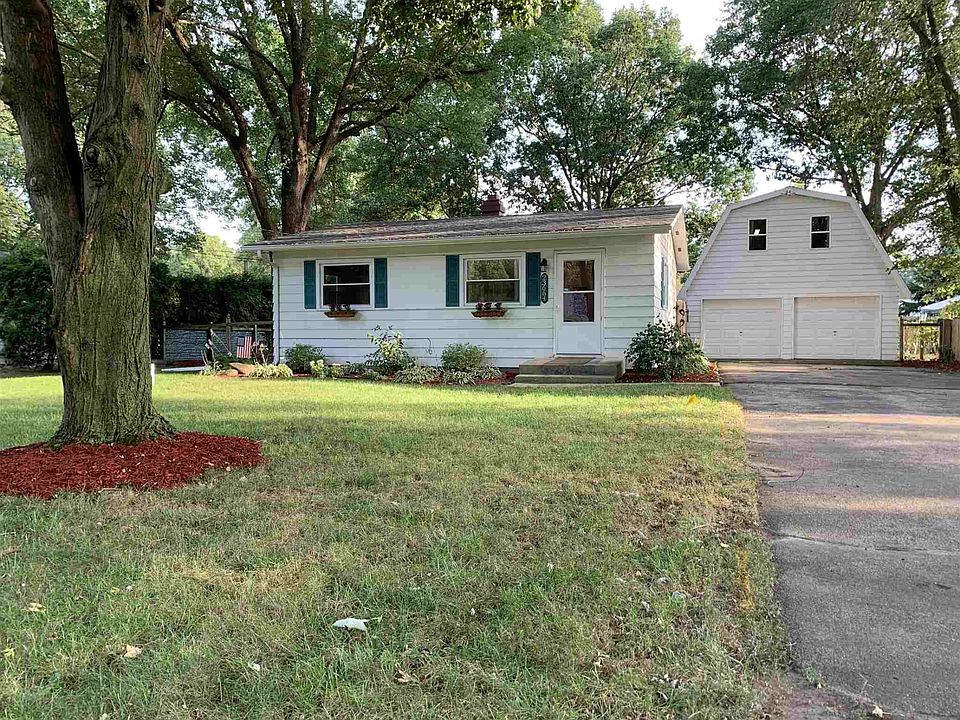 1st image of 23664 Greenwood Blvd