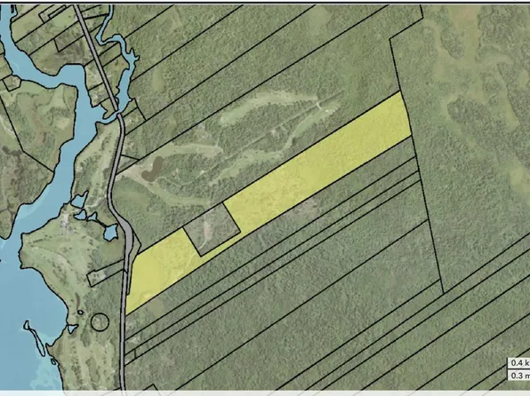 R1 Port Clyde Rd, Shelburne, NS B0W 1R0