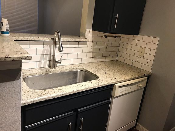 3rd image of 2320 Gracy Farms Ln APT 121