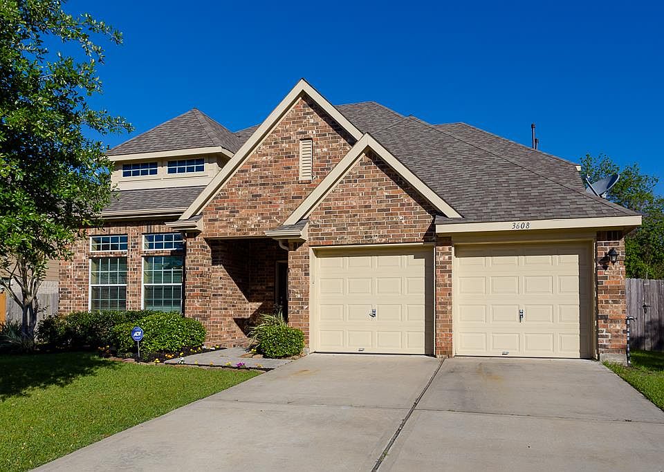 1st image of 3608 Oak Crossing Dr