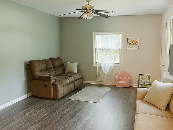 Living Room: