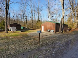 108 Forrest Ln, Stewart, TN 37175