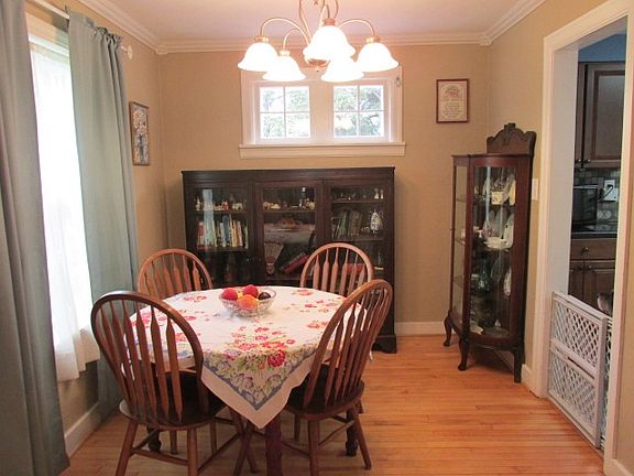5th image of 2273 Werner St