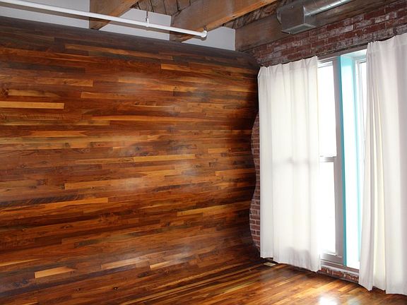 2nd image of 1803 Wyandotte St APT 202