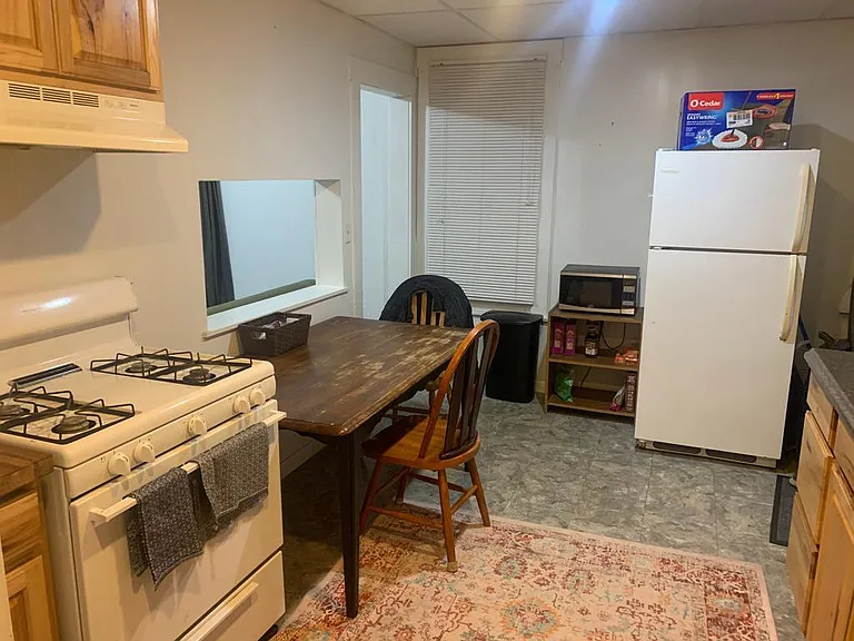 139 E Spencer St #A — Photo 6