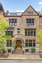 842 Carroll Street