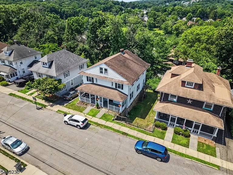 420 Hill St — Photo 18