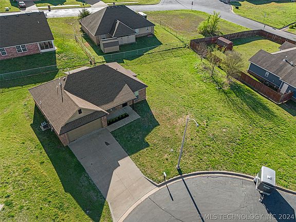 4th image of 2504 Hunters Ct