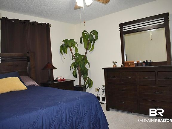 5th image of 2710 Manuel Dr