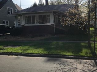 215 Michigan Ave, Sturgis, MI 49091