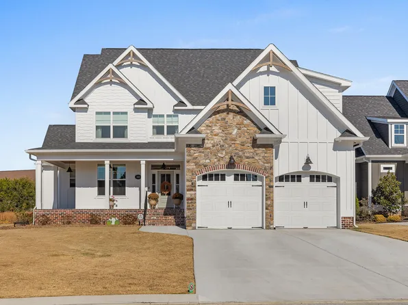 8893 Grey Reed Dr, Ooltewah, TN 37363