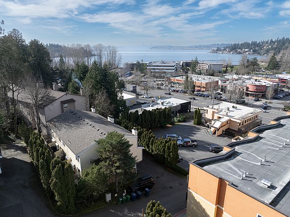 2nd image of 11802 98th Ave NE