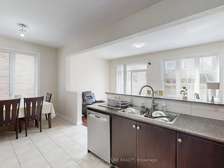 30 Walbrook Rd — Photo 16