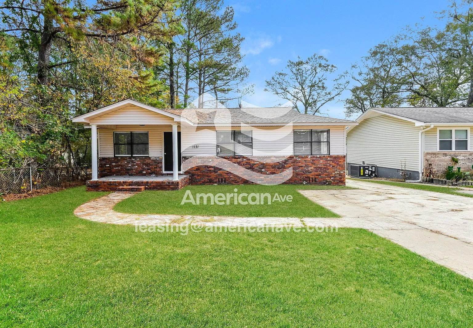 3 bed, 1.0 bath, 1040 sqft, $1,397 — Photo 1