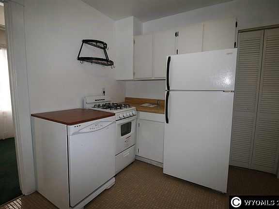 3rd image of 1019 N McKinley St