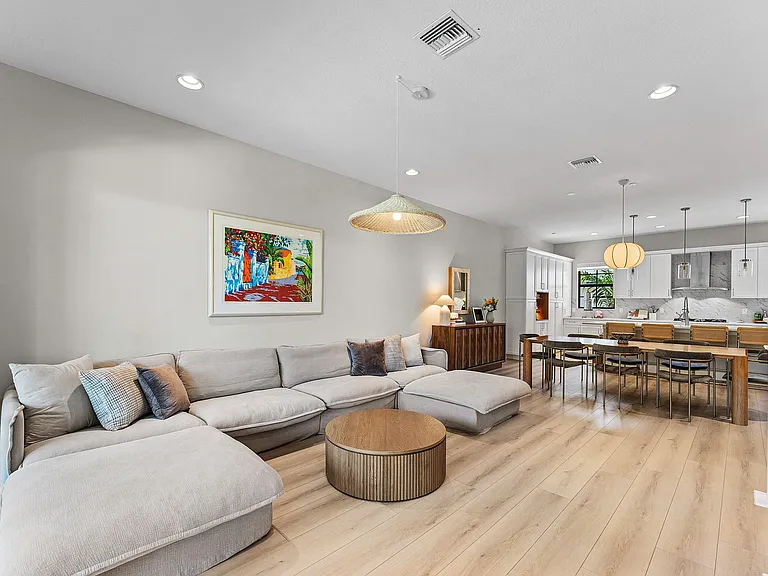5251 Beckman Ter — Photo 14
