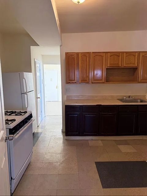1st image of 43 Cliff St