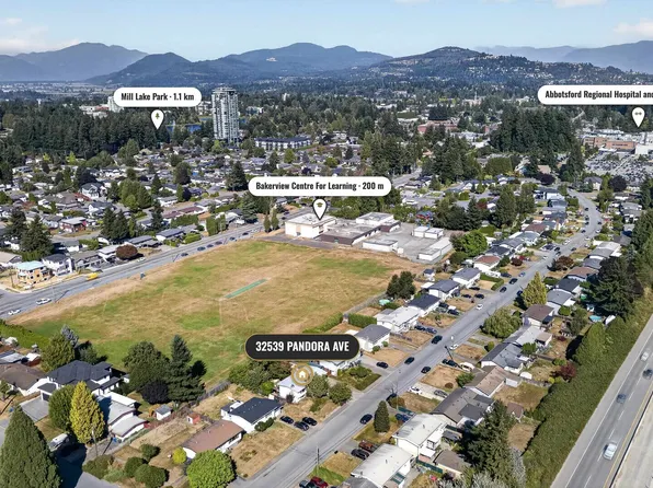 32539 Pandora Ave, Abbotsford, BC V2T 3S7