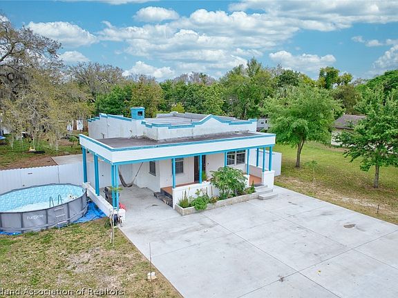 3rd image of 1327 Osceola Ave