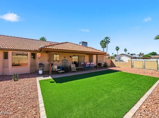 13726 W Gable Hill Dr, Sun City West, AZ 85375