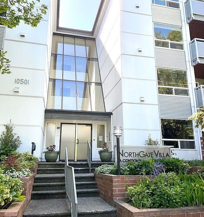 1st image of 10501 8th Ave NE APT 104