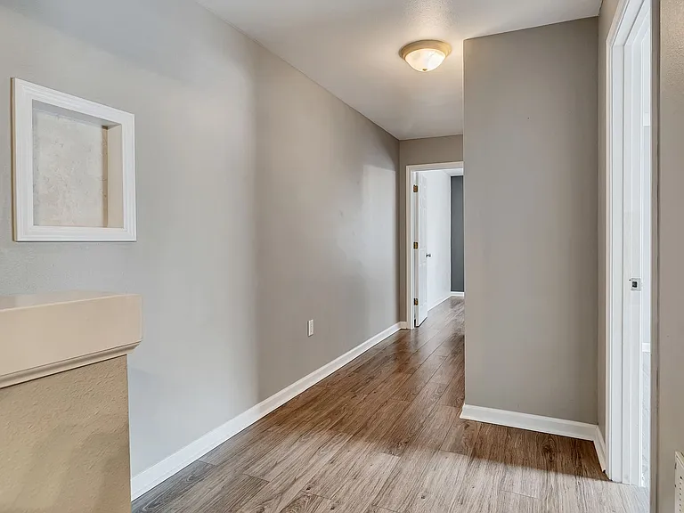 304 Florida St — Photo 27