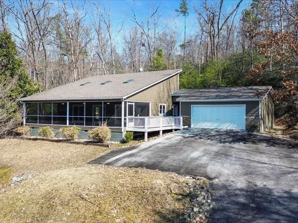 47 Spring Park Dr, Cleveland, SC 29635
