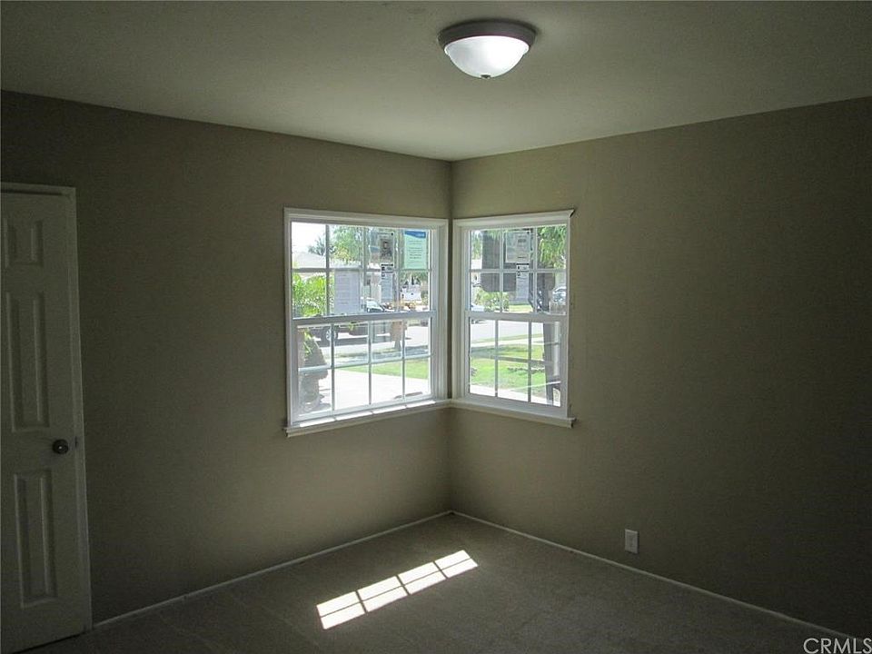1st image of 2109 W 12th St