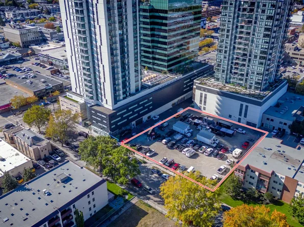 1476 Bertram St #1464, Kelowna, BC V1Y 2G2