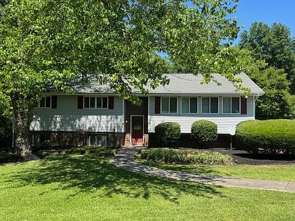 2nd image of 1919 W Brookhaven Cir