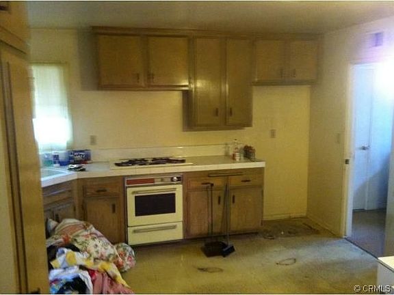 2nd image of 27112 Bonlee Ave