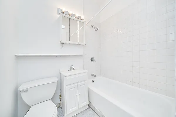 Rented by Living New York | media 11