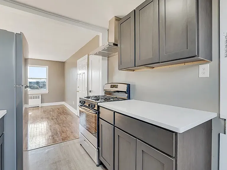 1008 N Main St #29D — Photo 2