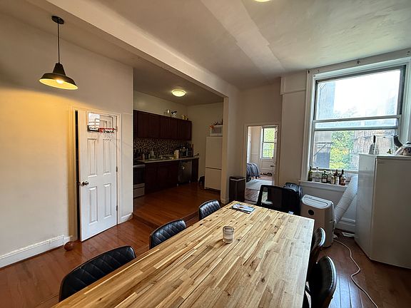 4th image of 199 2nd Ave APT 4