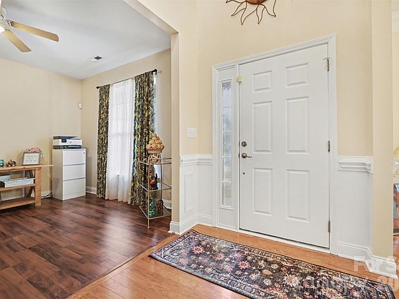 4th image of 1006 Apogee Dr