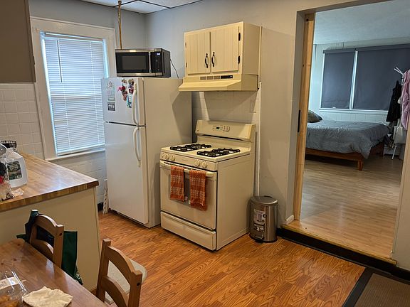 5th image of 112 Stuyvesant Ave APT 1