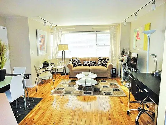 Rented by Sterling Holdings | media 7