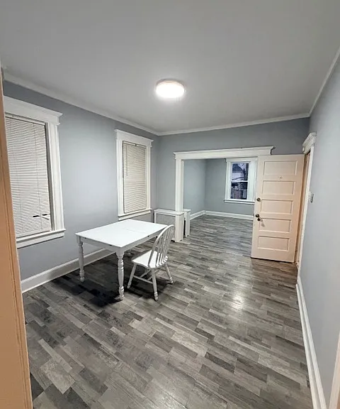546 Elm St #2 — Photo 3