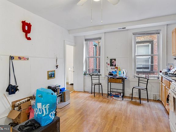 2nd image of 131 W Susquehanna Ave #2F