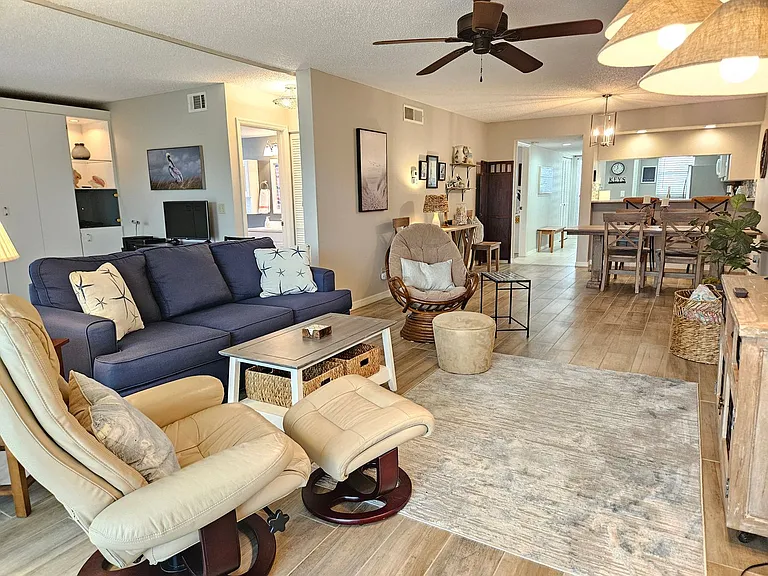435 Cerromar Ln #329 — Photo 16