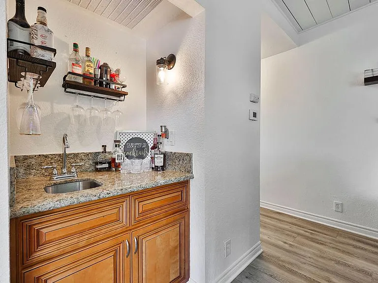 6395 Rancho Mission Rd #10 — Photo 14