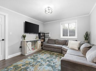 61 Wright St APT 102, Stoneham, MA 02180