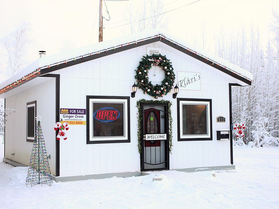 1st image of 512 S Santa Claus Ln