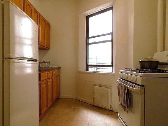 2nd image of 501 W 143rd St APT 33